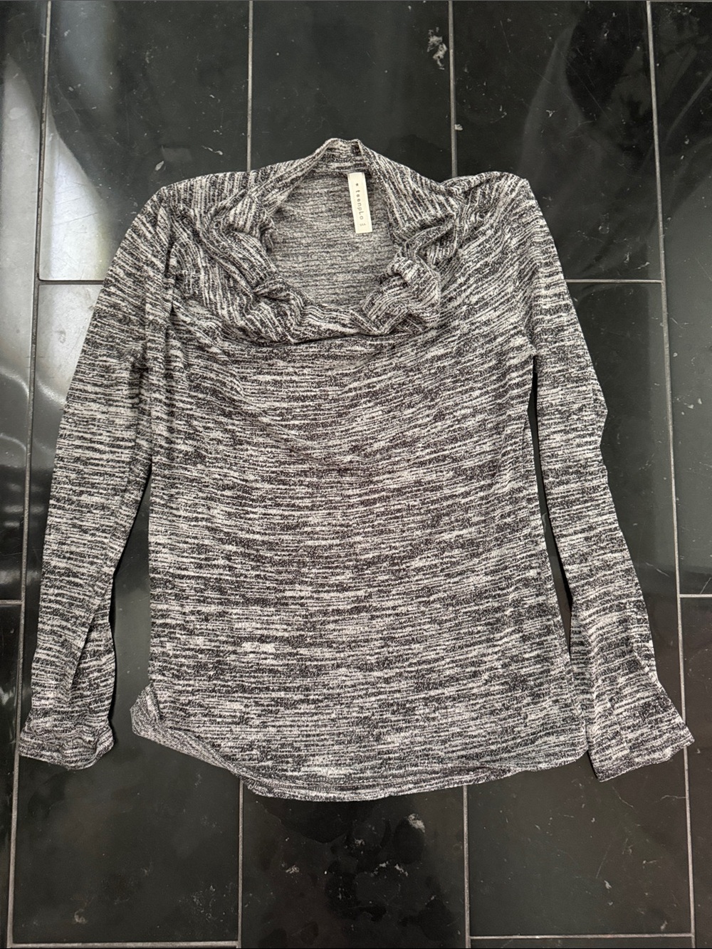 Teenplo Marled Lightweight Cowl Neck Top - Black & White